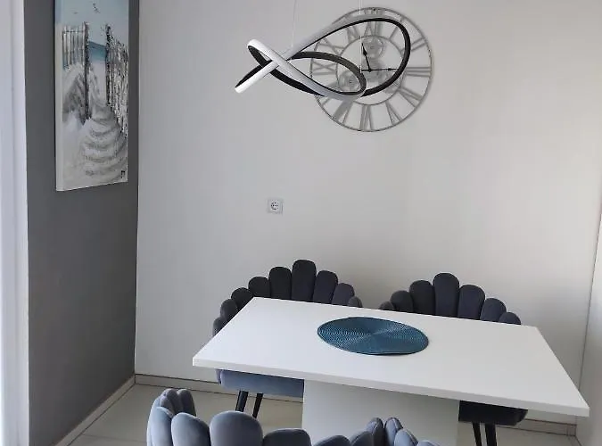 Apartment Pepi 10 Min Walk To Amphitheater Pula