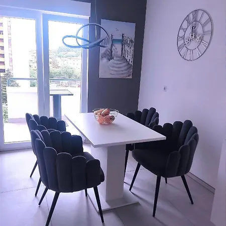 Pepi 10 Min Walk To Amphitheater Apartment *
